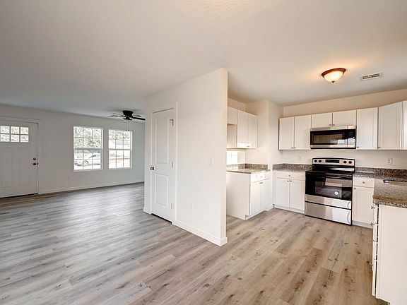4th image of 3120 Paradise Ln