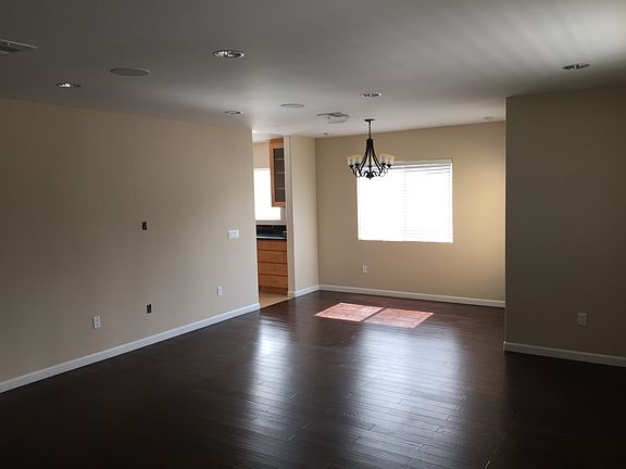 5th image of 7602 Hinds Ave