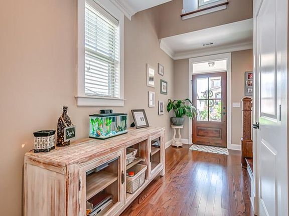 4th image of 3096 Millerton Way