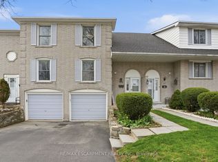 61 Albright Rd #61, Hamilton, ON L8K6H5
