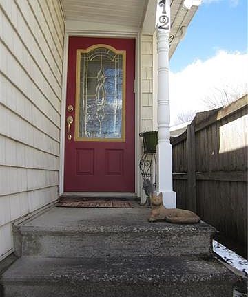 5th image of 412 Riggs St