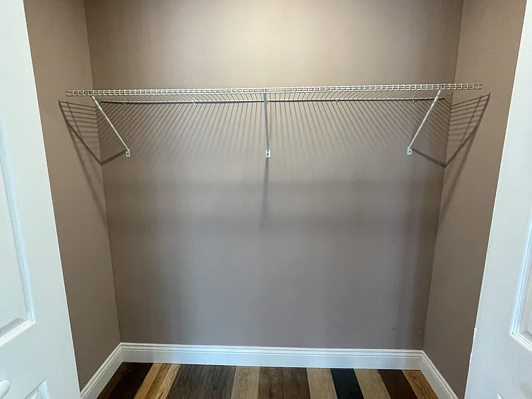 3434 N Capitol Ave #10 — Photo 2