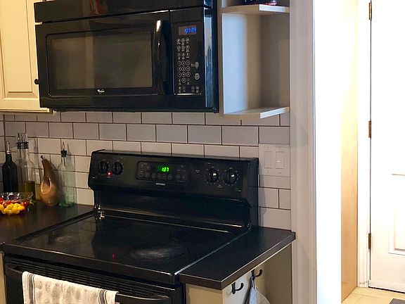 Side cabinets for decor