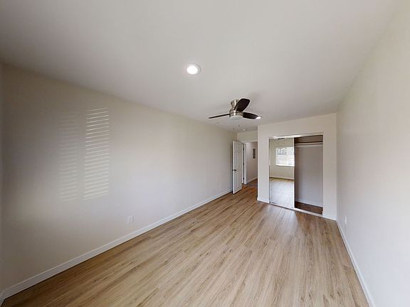 3rd image of 5111 E Falls View Dr