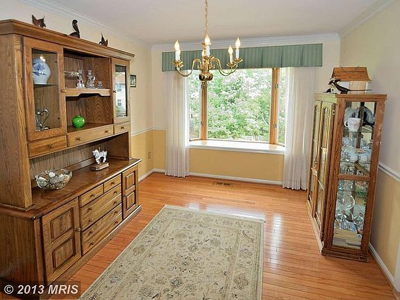 5th image of 13408 Melville Ln