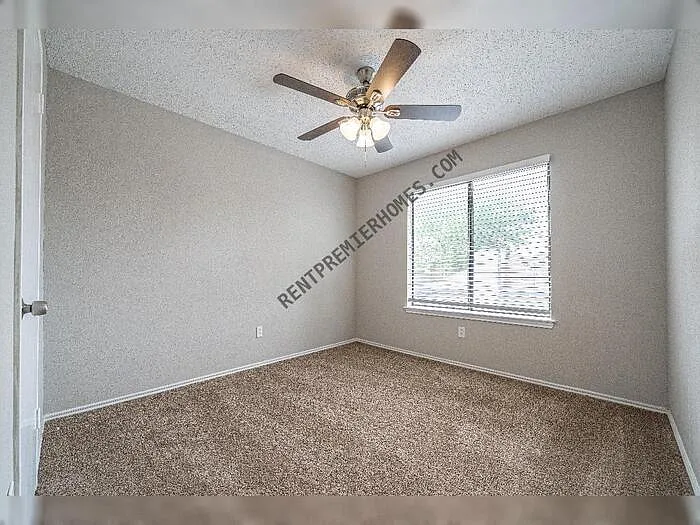 5223 Fawn Lake Dr — Photo 32
