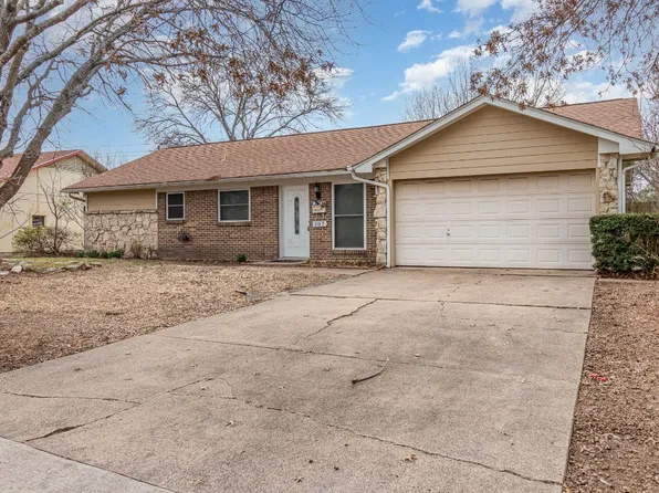 107 Wake Dr, Richardson, TX 75081