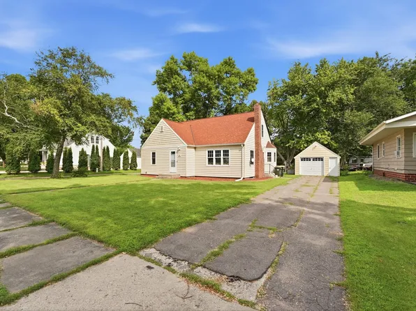 308 Colfax Ave NW, Renville, MN 56284
