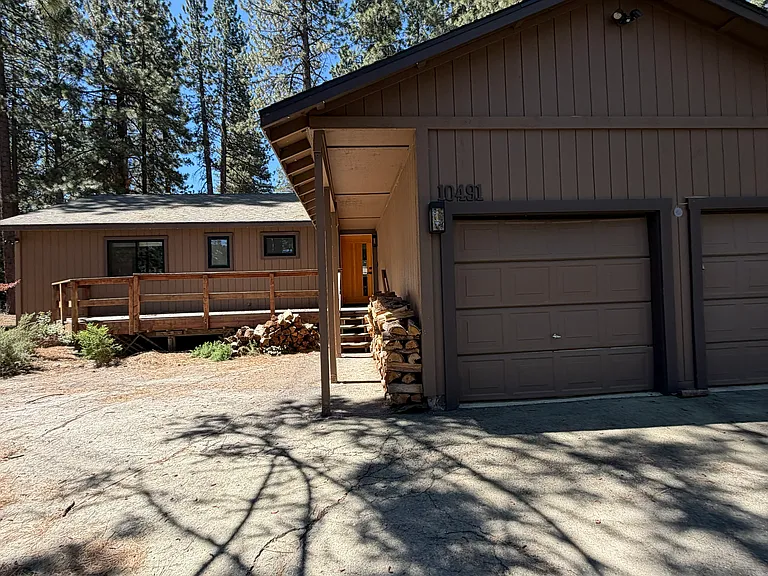 10491 Jeffery Pine Rd — Photo 1
