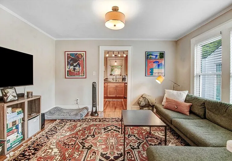 510 Carlton Ave — Photo 5