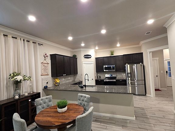 4th image of 9031 Antelope Ave