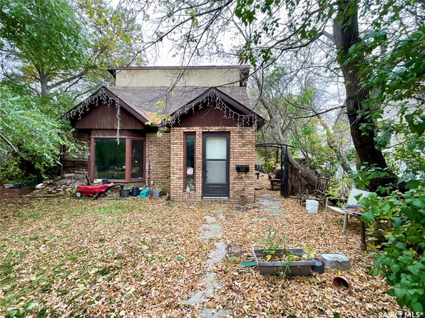 13 Merritt Crescent, Regina, SK S4T 5X9