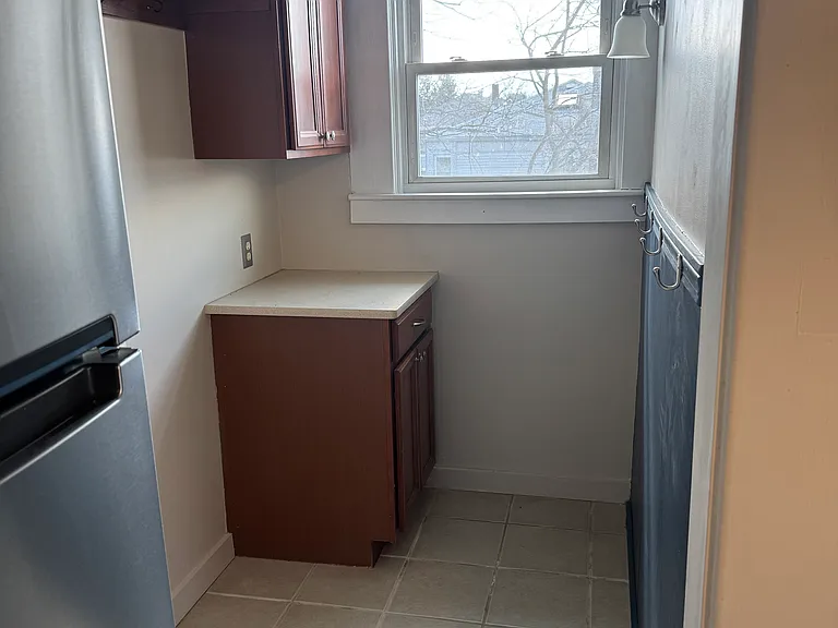 110-112 Waltham St #110 — Photo 9
