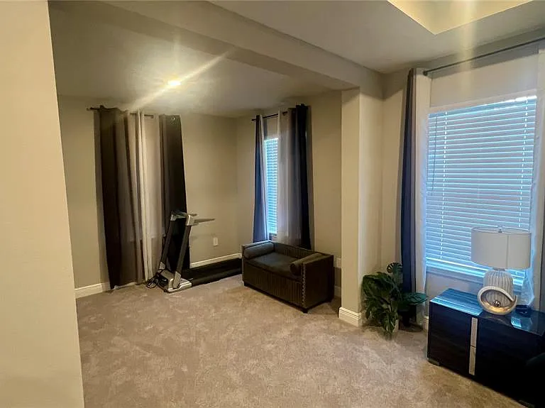 2320 Stratten Dr — Photo 34