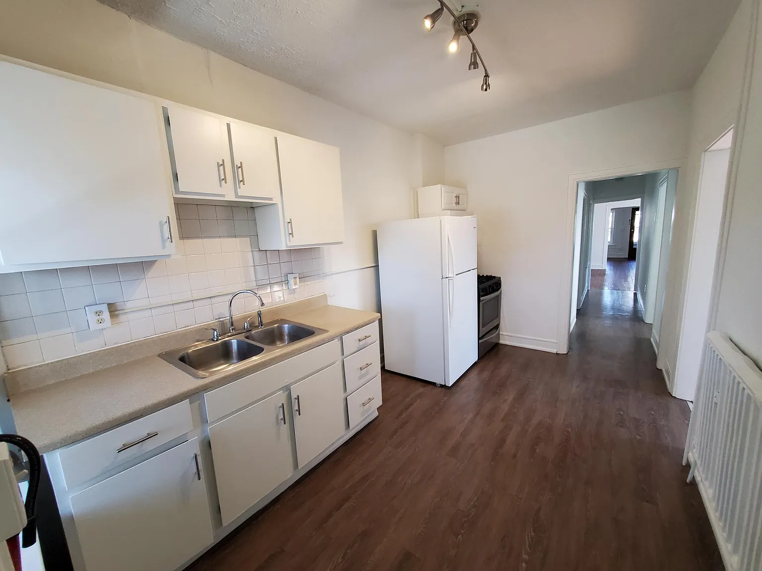 206 S Mantua Street - 2 — Photo 3