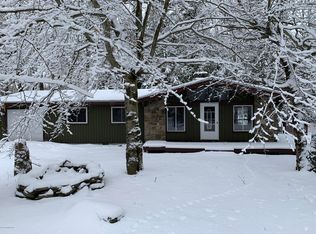 5271 Magnolia Ln, Tobyhanna, PA