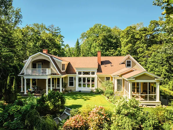 21 Penobscot Avenue, Camden, ME 04843