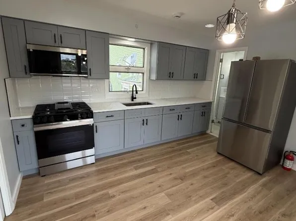 30 Avenue A, Lodi, NJ 07644