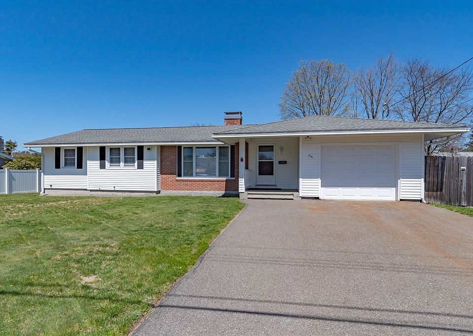 1st image of 204 Knollwood Ave