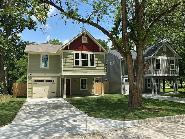 1st image of 306 Carver St