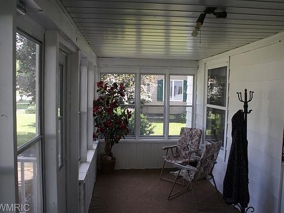 2nd image of 5183 36th Ave