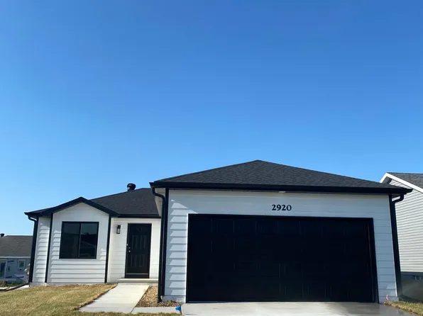 2920 W Kyle Ln, Lincoln, NE 68522