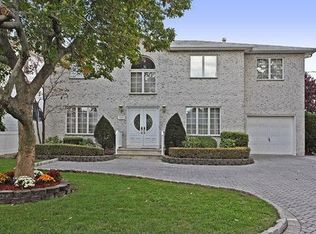 1060 Floral Ter, Secaucus, NJ 07094