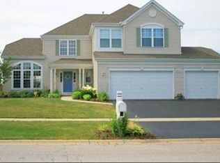 39W571 S Hyde Park, Geneva, IL 60134