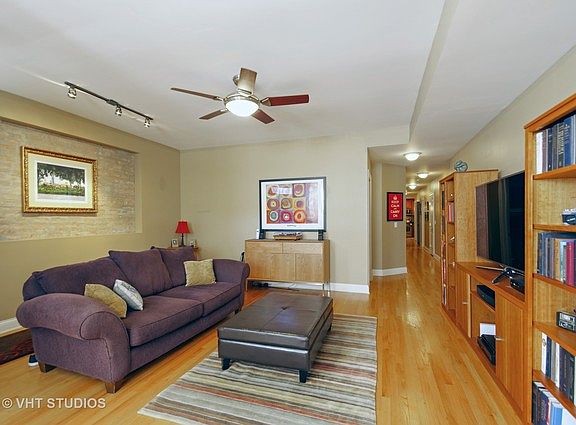 4th image of 4910 N Winthrop Ave APT 1S