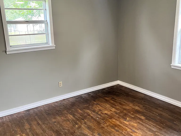 712 W Barnett St — Photo 8