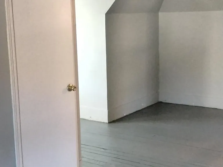 624 N Market Ave — Photo 15