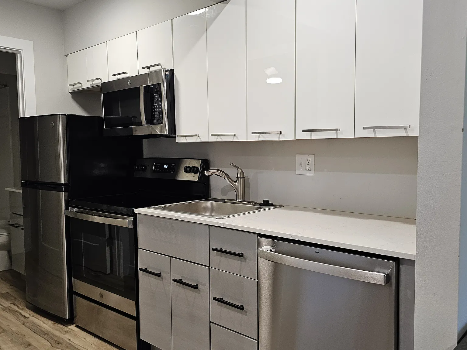 1 bed, 410 sqft, $1,275 — Photo 4