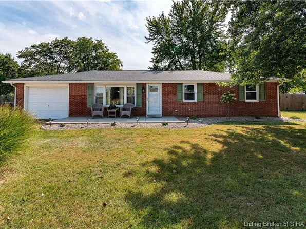 211 N Sycamore Drive, Hanover, IN 47243
