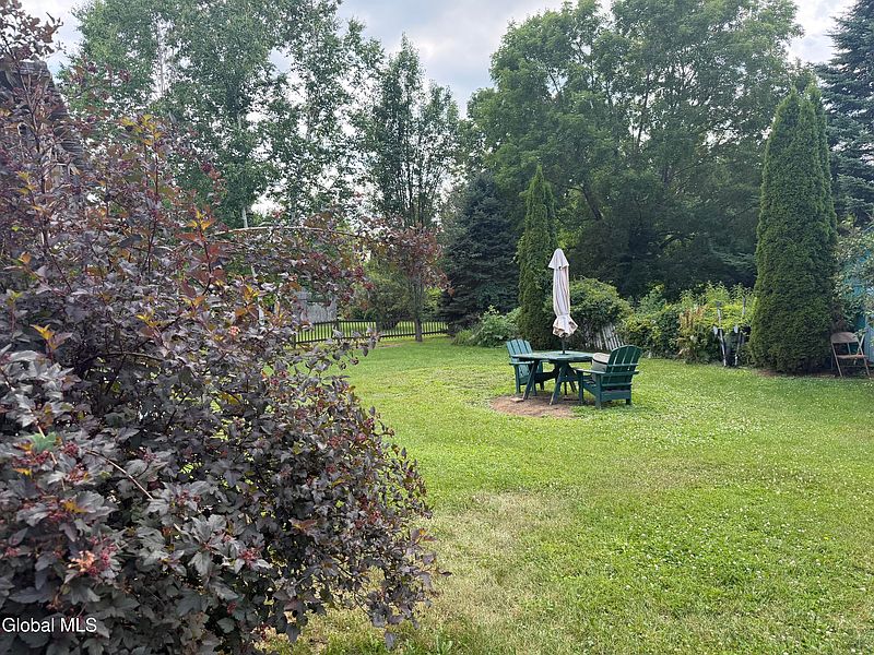 5th image of 254 Furnace Road