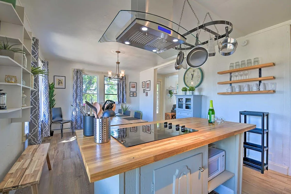 410 SW 4th Ave — Photo 1