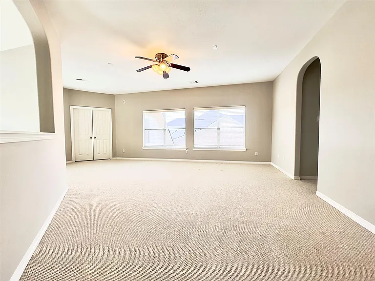 3819 Rivermoss Ln — Photo 9