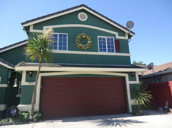 1098 Moonlight Dr, Ceres, CA 95307