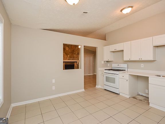 5th image of 6282 Creekford Dr