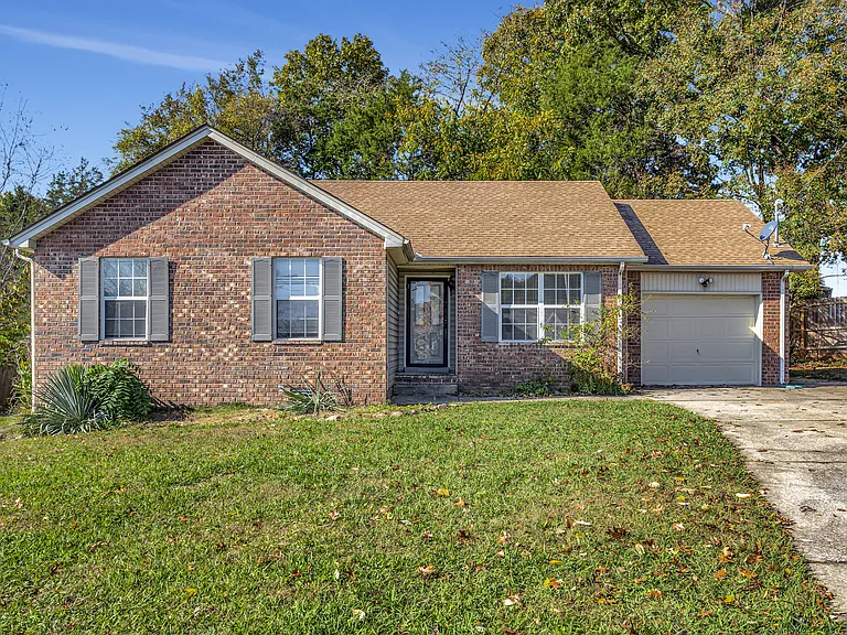 1113 Odom Ct — Photo 1