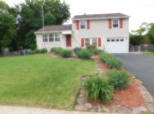 235 Willers Rd, Upper Chichester, PA 19014