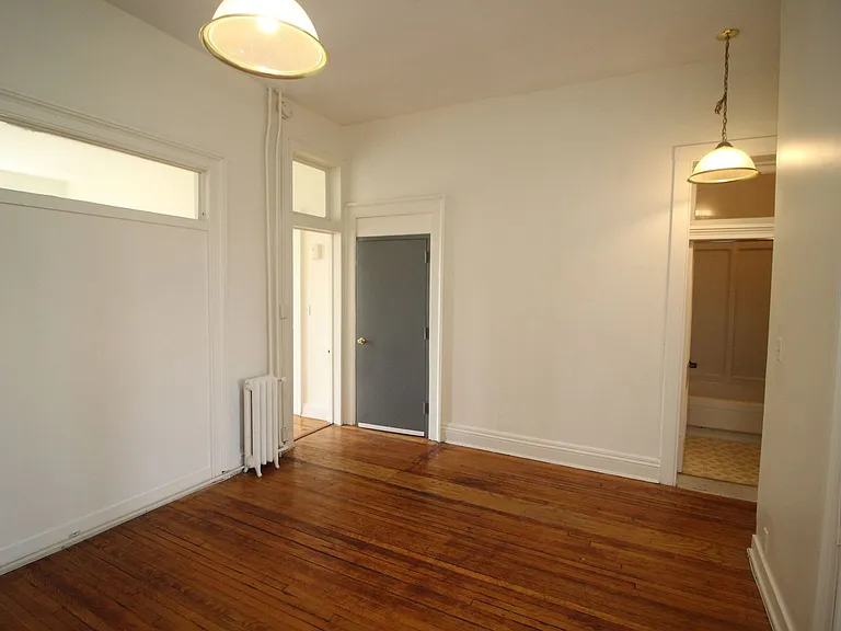 22 E Mt. Vernon Pl. — Photo 5