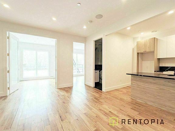 2nd image of 61 Montrose Ave #3O