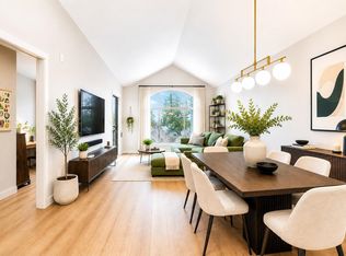 12525 190a St #411, Pitt Meadows, BC V3Y 0E1