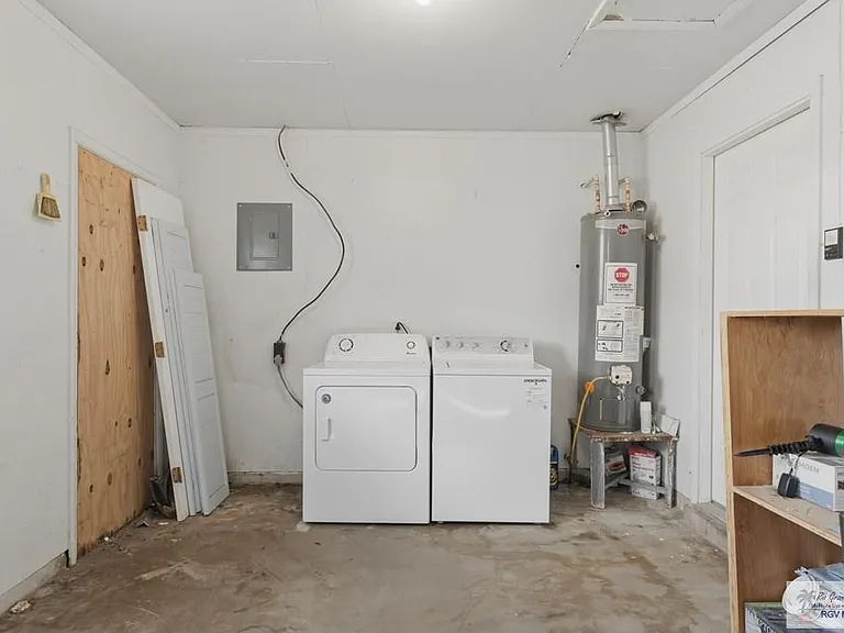 711 Cisneros St — Photo 14