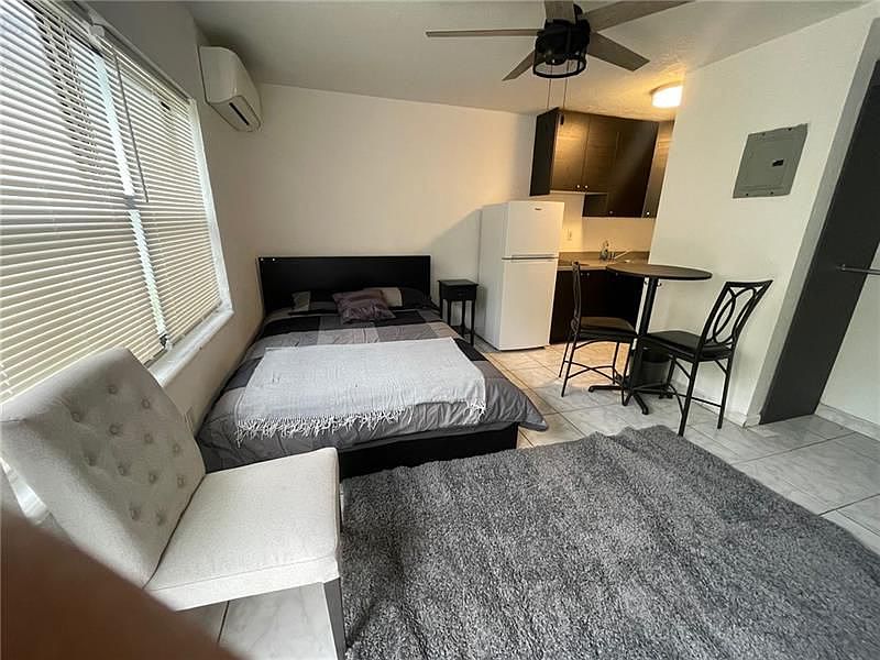 1st image of 1131 NE 15th Ave #13