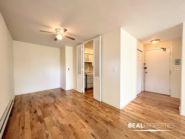 1446 N Dearborn St — Photo 43