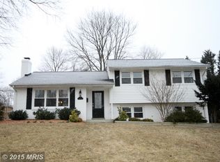 8111 Bullock Ln, Springfield, VA 22151