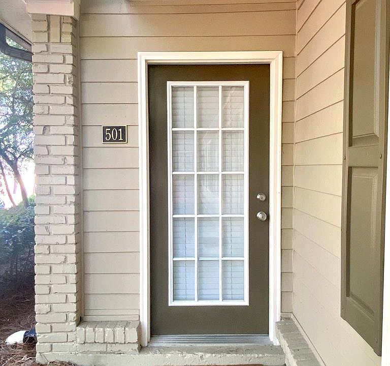1st image of 501 Park Ln