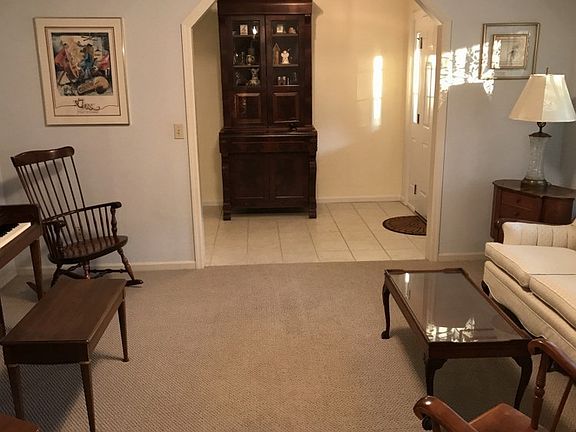 5th image of 617 Wildwood Dr