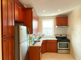 28-50 37th St #4, Astoria, NY 11103
